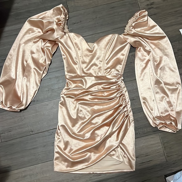 Oh Polly satin champagne dress - Picture 2 of 5